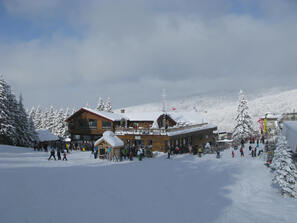 Mont Sutton Photo