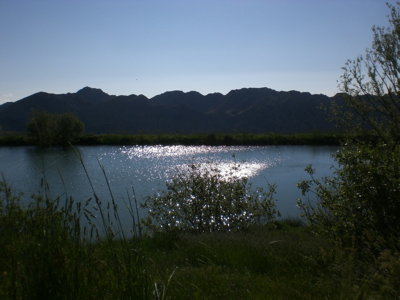 laqlouq samll lac