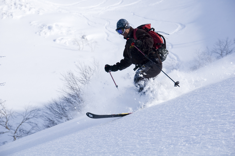 Telemarking Sandanyama Backcountry
