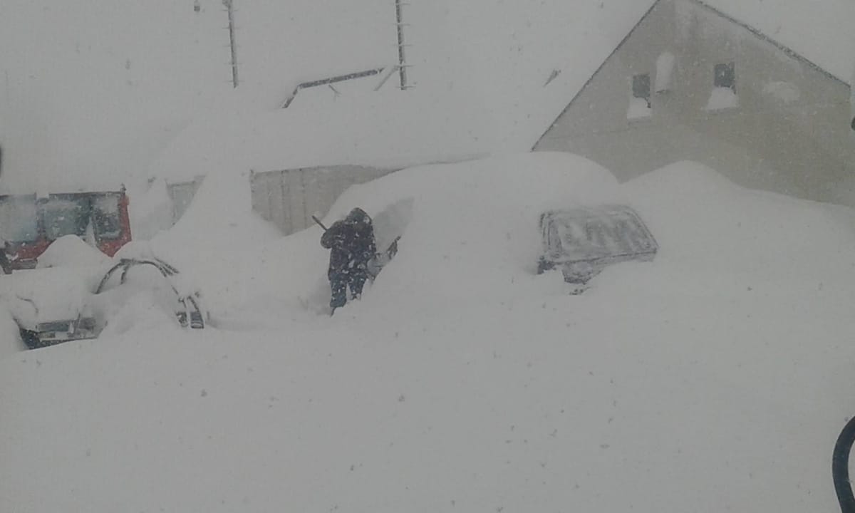 Resort Bases Pass 2m Mark As Huge Snowfalls Continue in New Zealand
