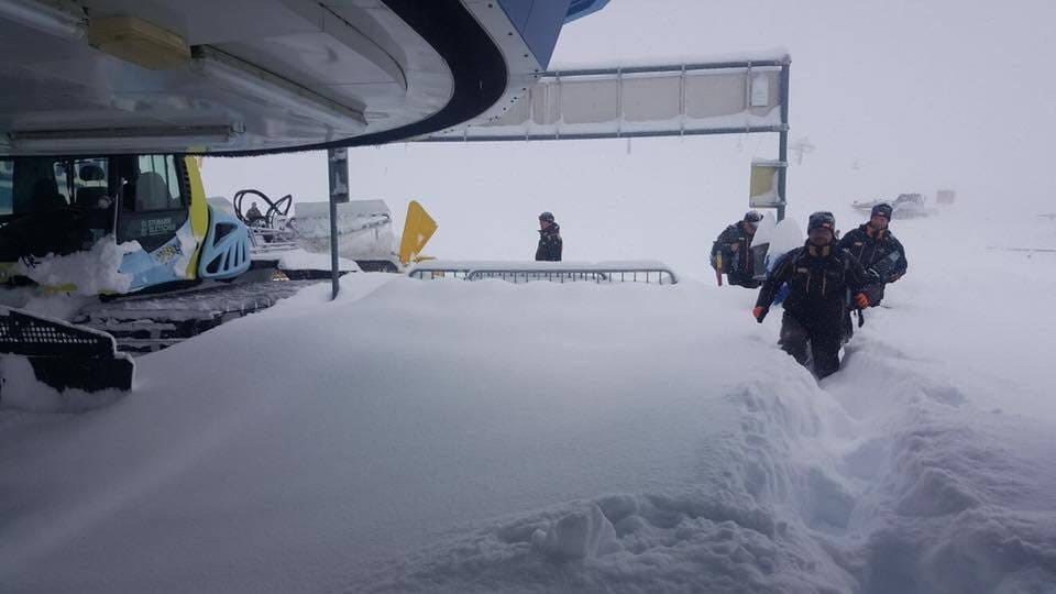 Huge Early November Snowfall in Alps and North America