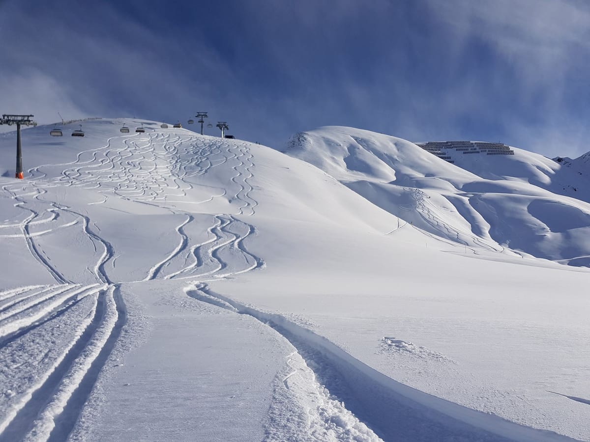 Snow-Forecast Data Shows This is The Best Start to the Season in The Alps for 21 Years