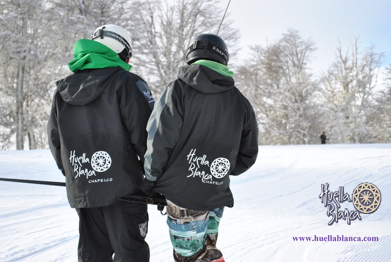 www.huellablanca.com  info@huellablanca.com, Chapelco