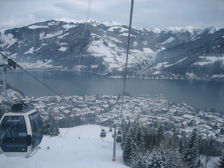 Chair lifts, going up, Zell am See
