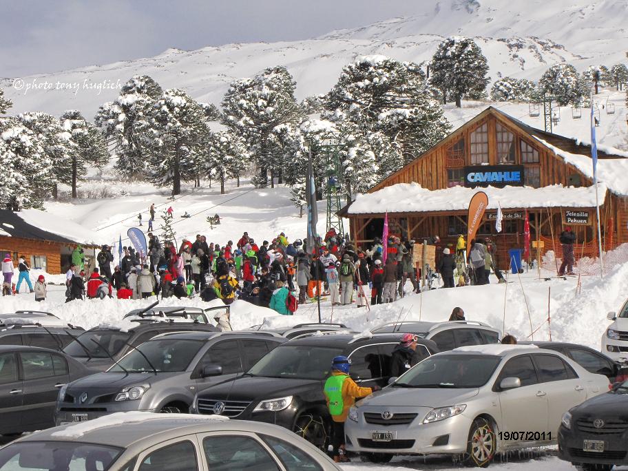 Caviahue, Base del Cerro Caviahue