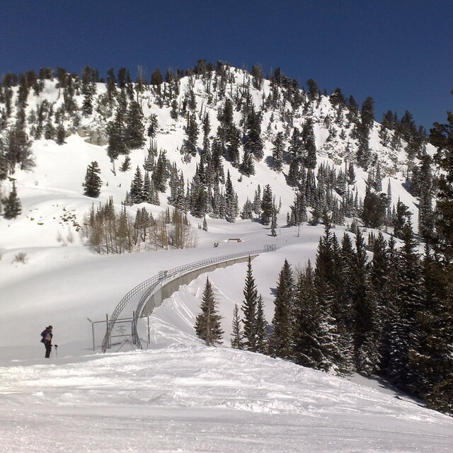 Twin Lakes Dam, Brighton Resort