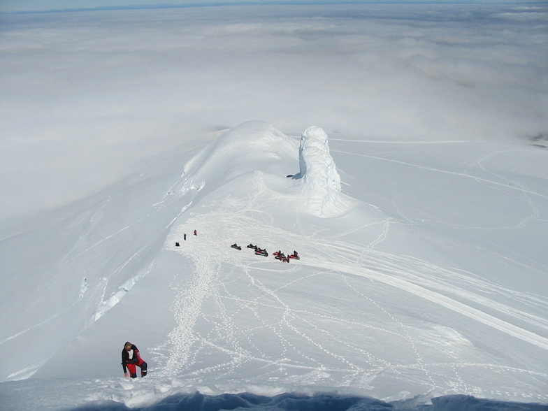 Top of Snaefellsjokul, Snjofell