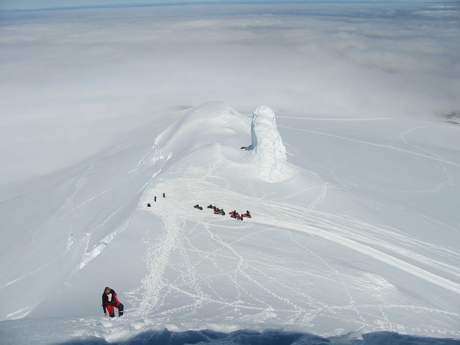 Top of Snaefellsjokul, Snjofell