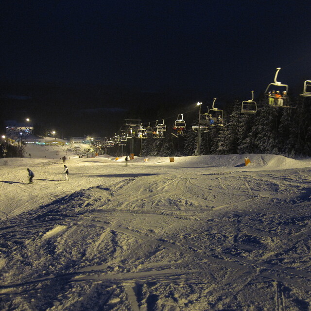 Nightskiing, Vallåsen