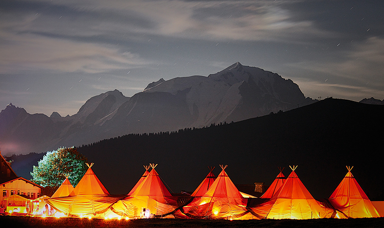 Tentipis Party, Col des Aravis with Mont Blanc, La Clusaz