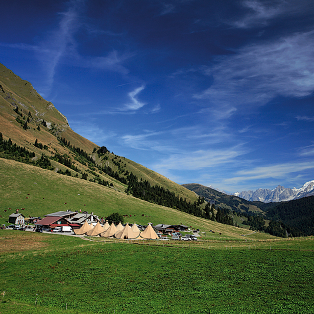 Tentipis Party, Col des Aravis with Mont Blanc, La Clusaz