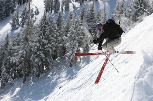 Kirkwood Ski Resort by: barneyh
