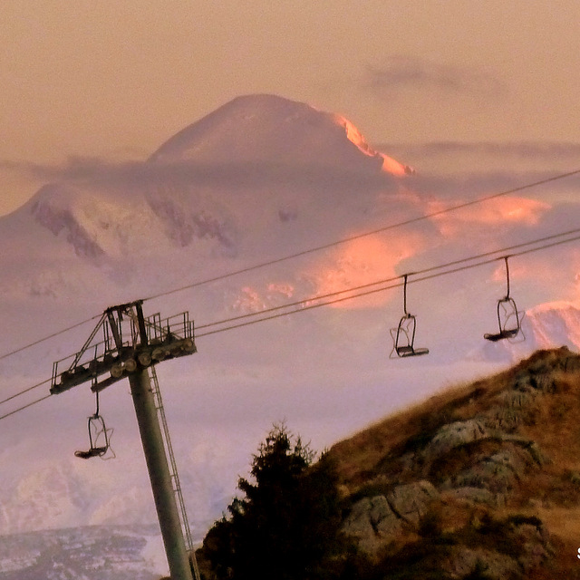 Sunset on Mt Blanc, Praz De Lys Sommand