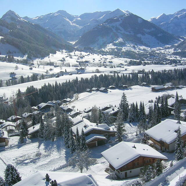 Gstaad Snow: Gstaad from Rellerli