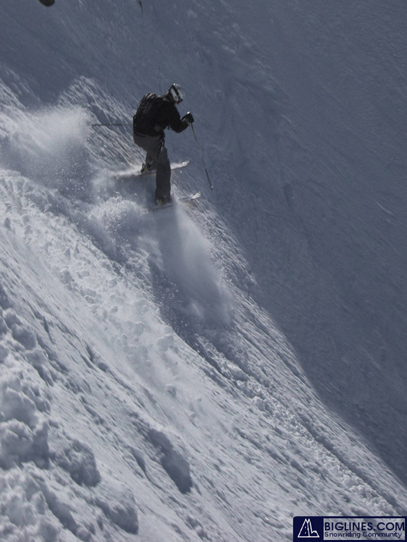 bad roo in the Couloir Fleur, Alpe d&#39;Huez, Alpe d'Huez