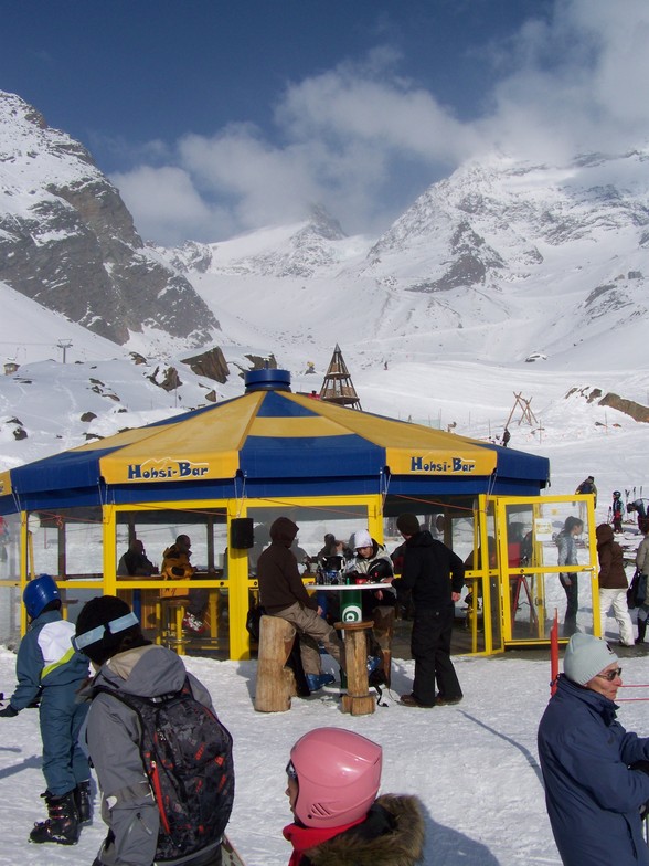 Saas Grund snow