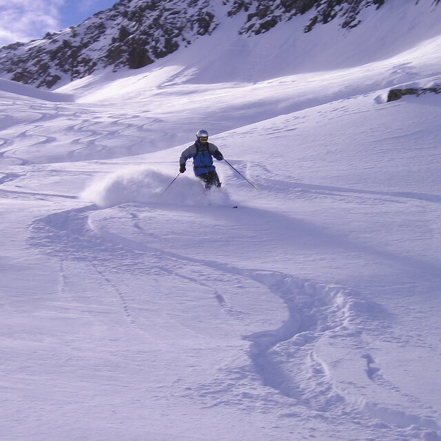 Fresh tracks, Andermatt