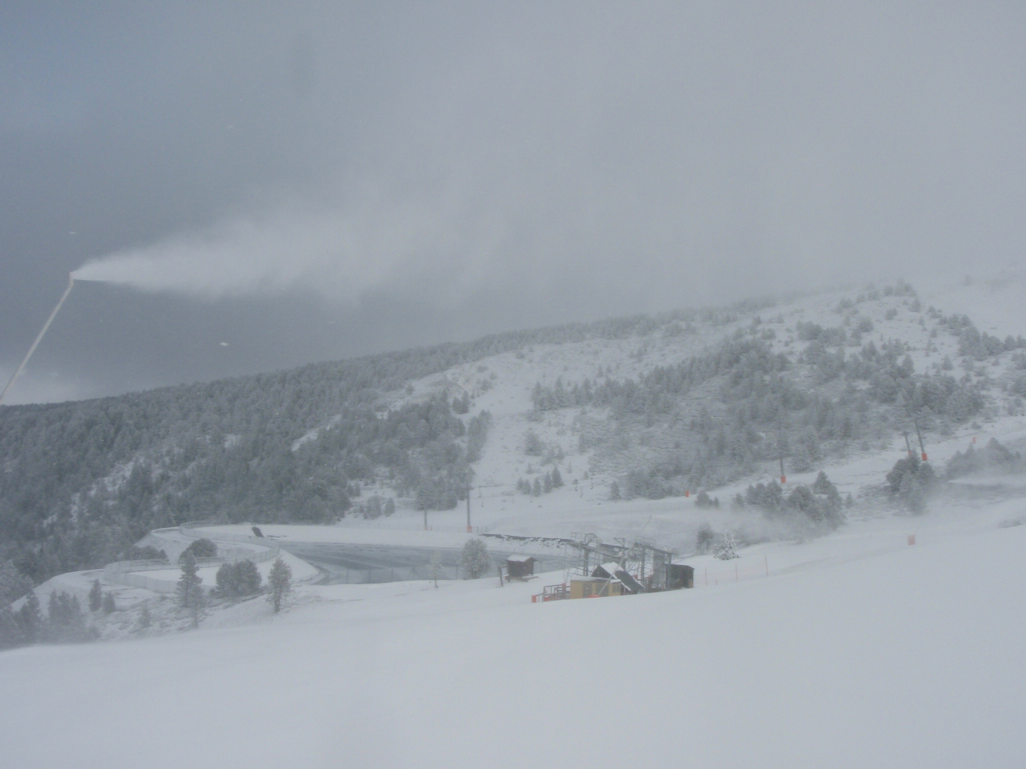 Port Ainé cota 2100 nevando, Port-Ainé