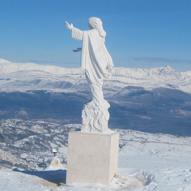 la madonna della neve (of the snow), Campo Felice-Rocca di Cambio