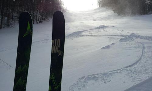 Mt Norikura Ski Resort by: itaru okuhara