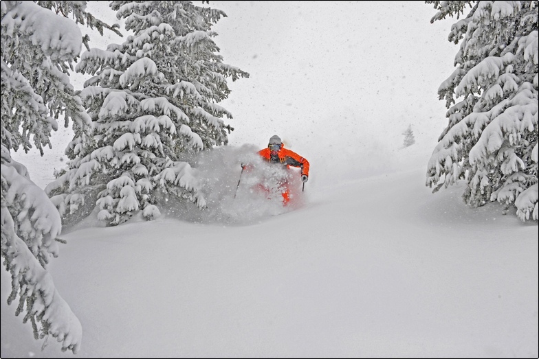 snowing, Big White