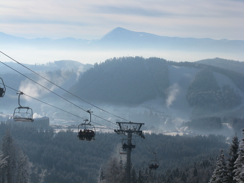 Frosty morning on the eve of St. Nicholas, Bukovel