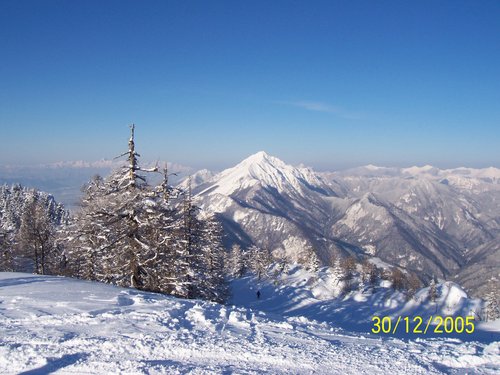 Krvavec Ski Resort by: Bojan