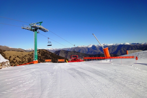 Espot Esquí Ski Resort by: Ricard Palou