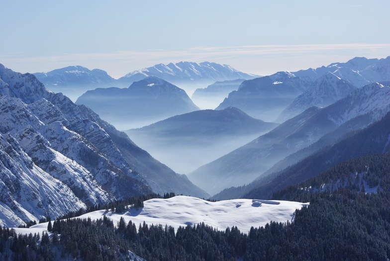 Morning, Pinzolo