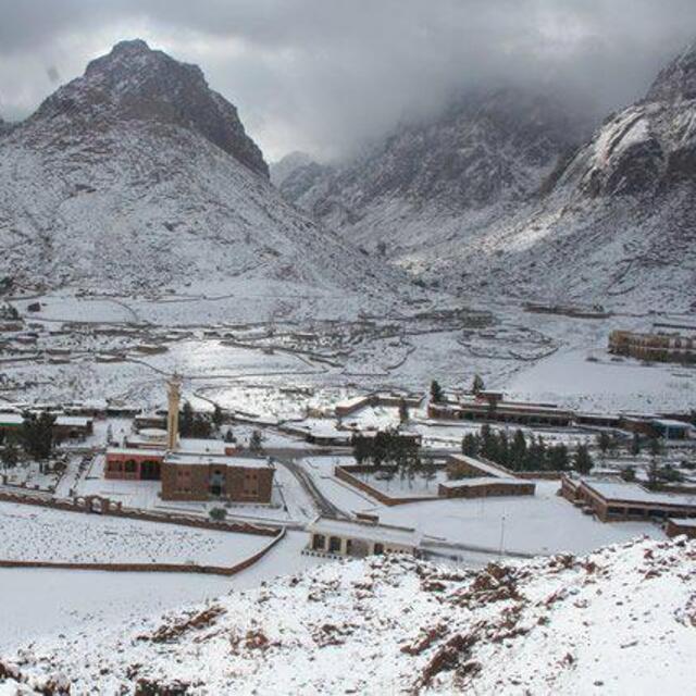 St Chatherine Sinai Egypt Snow 20-1-2012, Jabal Katherina