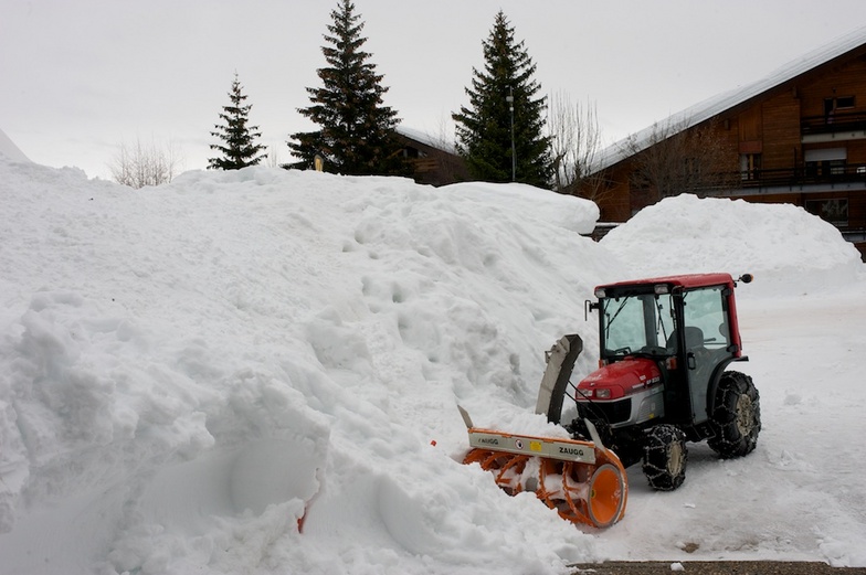 Snow clearing in Anzère