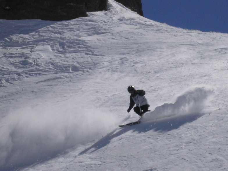 Chasing ghosts on La Muela, La Parva