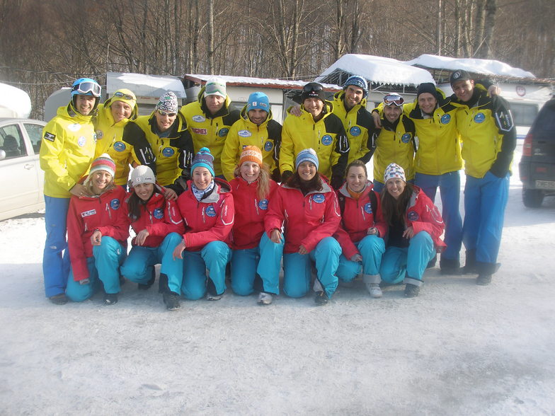 Happy Mountain Team, 3-5 Pigadia