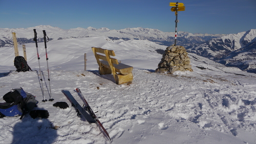 Obersaxen - Mundaun - Val Lumnezia Ski Resort by: Rolf Dittus