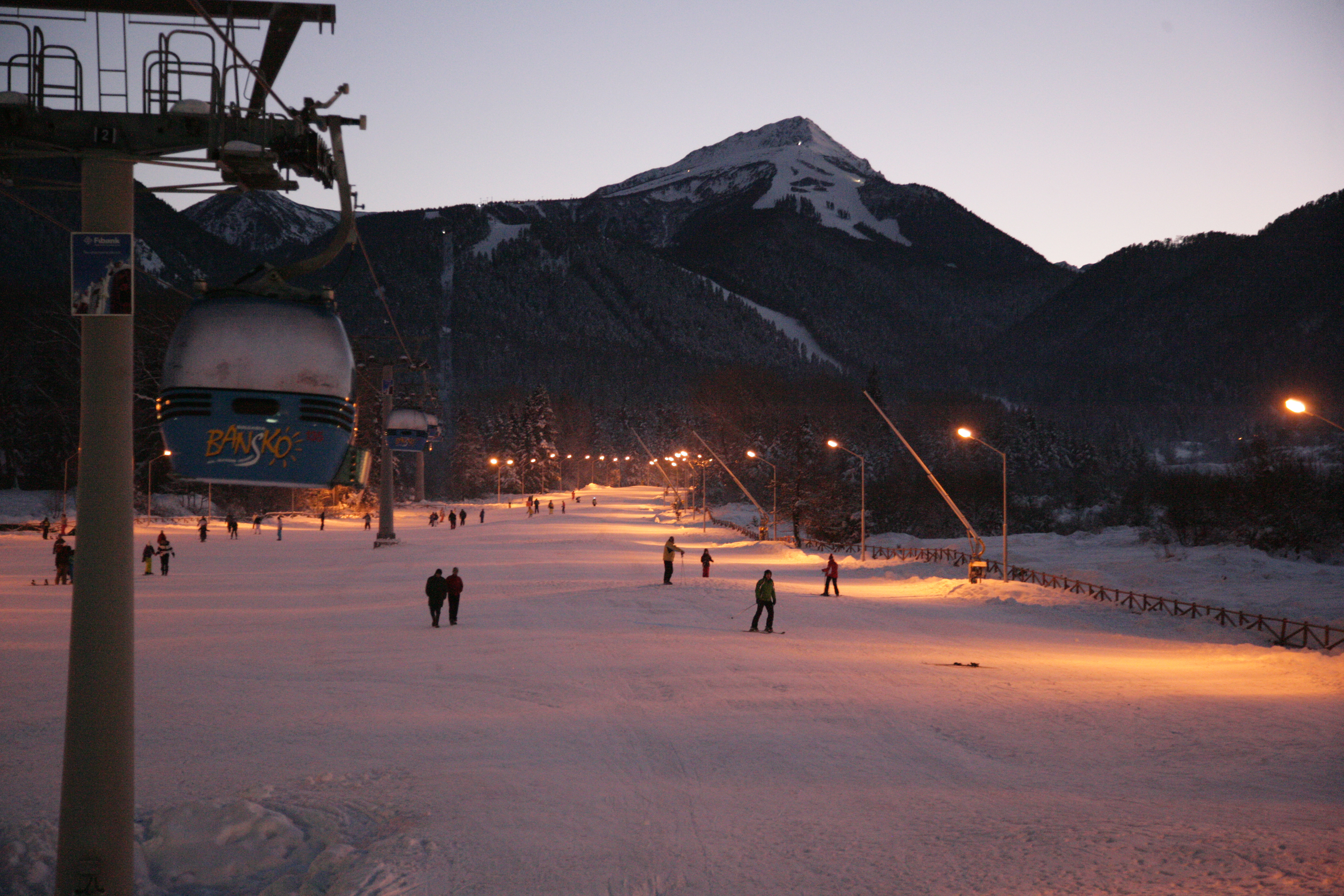 ski road, Bansko