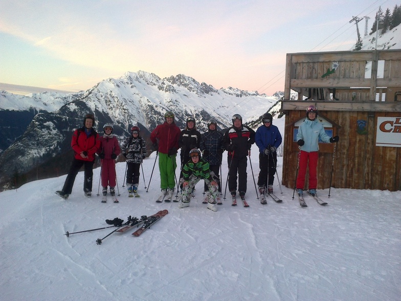 Outside Chalet d'Oz Xmas 2011, Oz en Oisans
