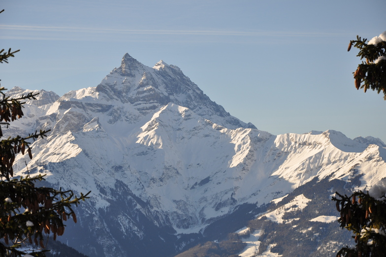 Dent du Midi, Villars