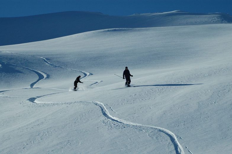Peter &amp; Richard Idoine Skiing &amp; Boarding Harris Mountains