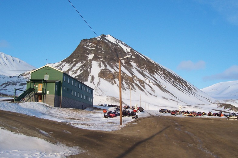 Our chalet, Spitsbergen 80 degrees north