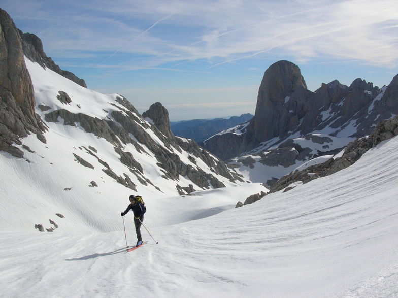 Urriellu-Picos de Europa - photo taken by Rafael  Belderrain
