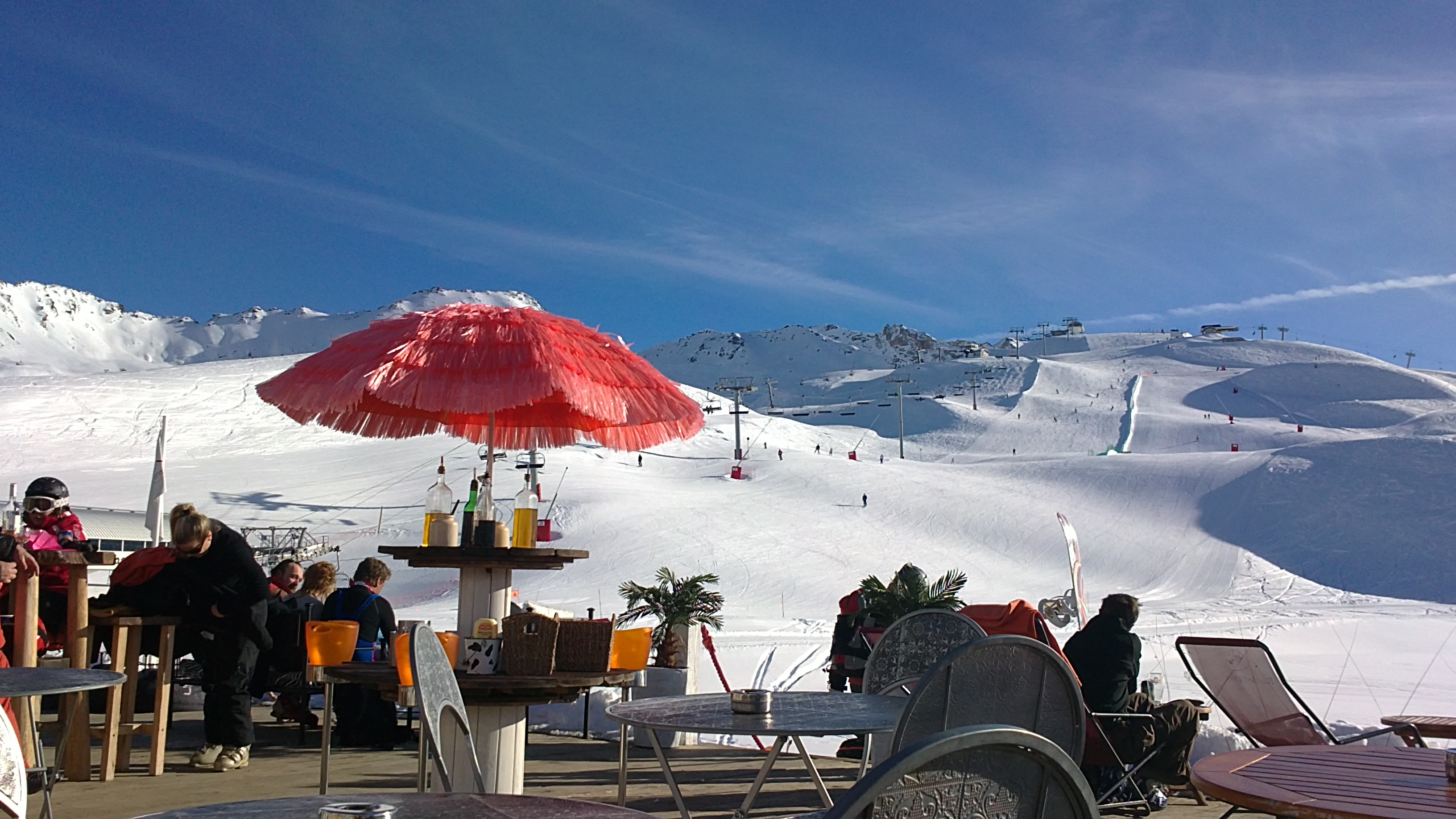 Umprella Hawaiian on Madeleine Express...in Feb, Val d'Isere