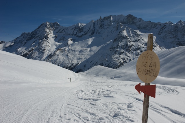 Arolla piste sign
