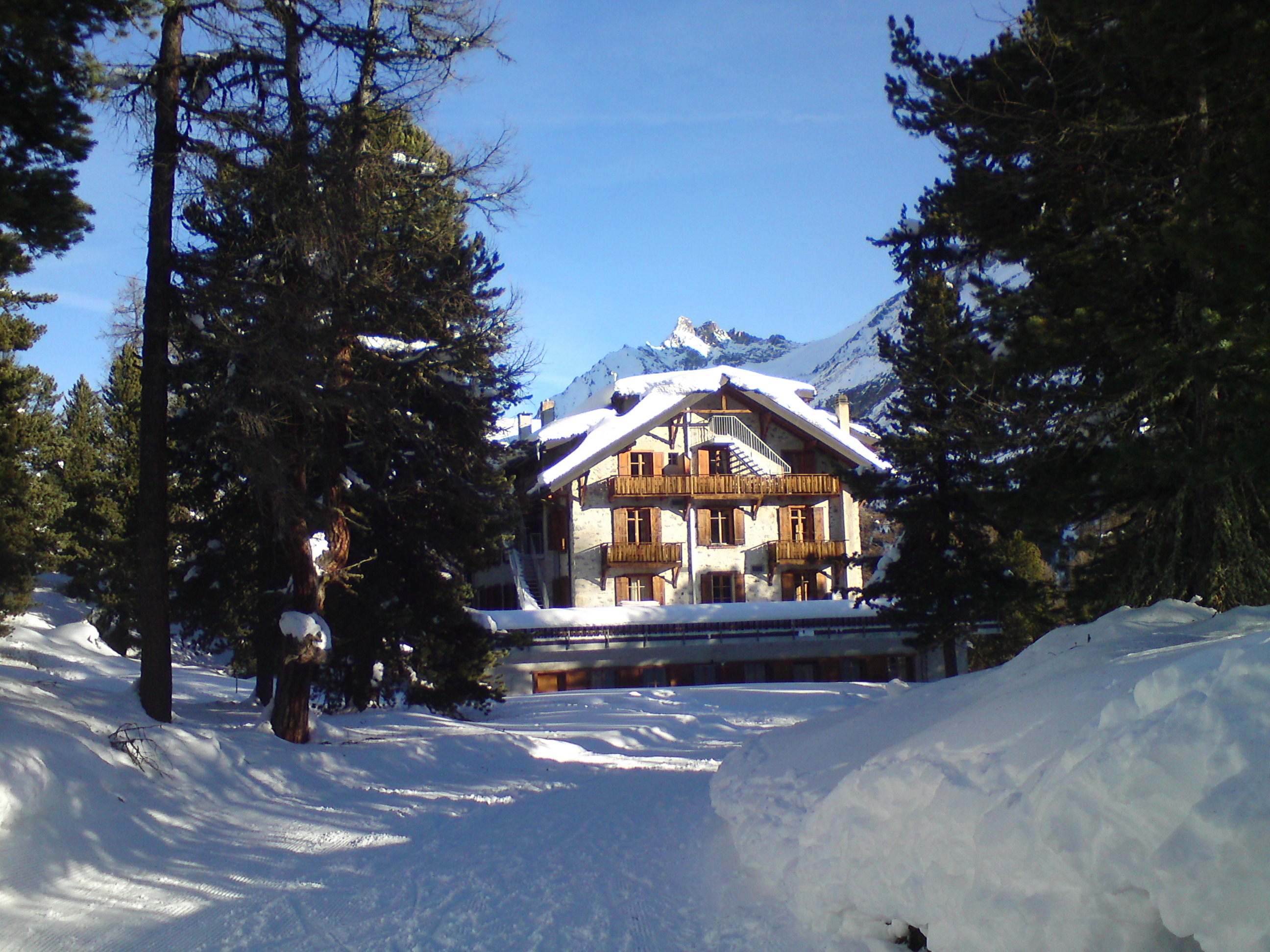 Kurhaus hotel, Arolla