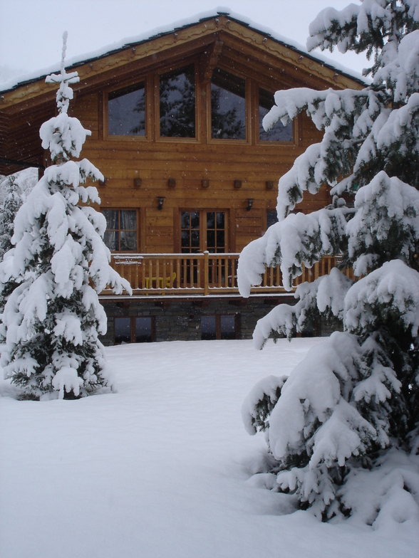 April dumps, La Thuile