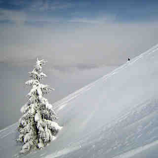 Ben off the Grande Epaule in superb snow, Saint Gervais