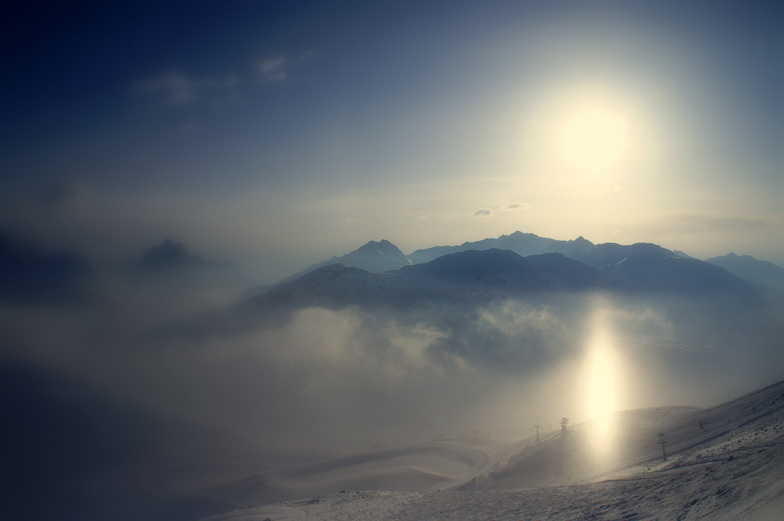 Sun and Reflections from powder, St. Anton