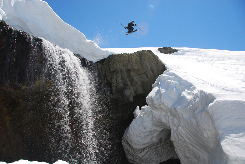 Salto, Caviahue