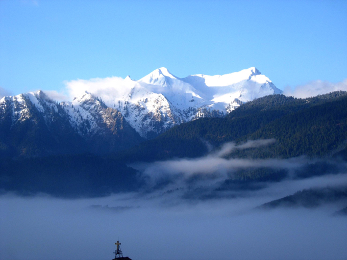 the freezed giant is finally asleep - karpenisi - greece