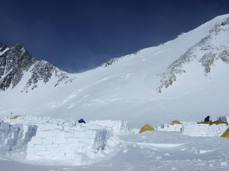 Ali Saeidi NeghabeKoohestaN, Alyeska Resort