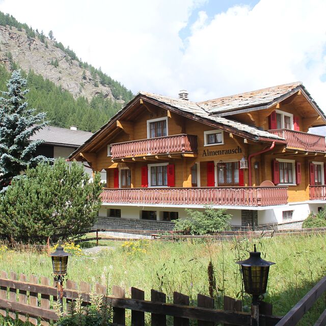 Chalet Almenrausch in Summer, Saas Almagell